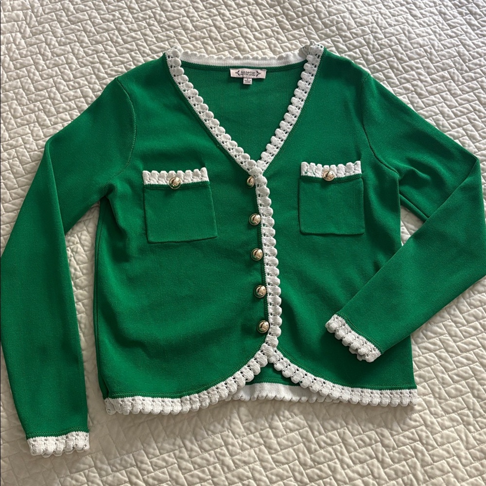 Nanette Lepore Green cardigan with White Accents. Small